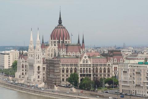 parlamento-budapest.jpg